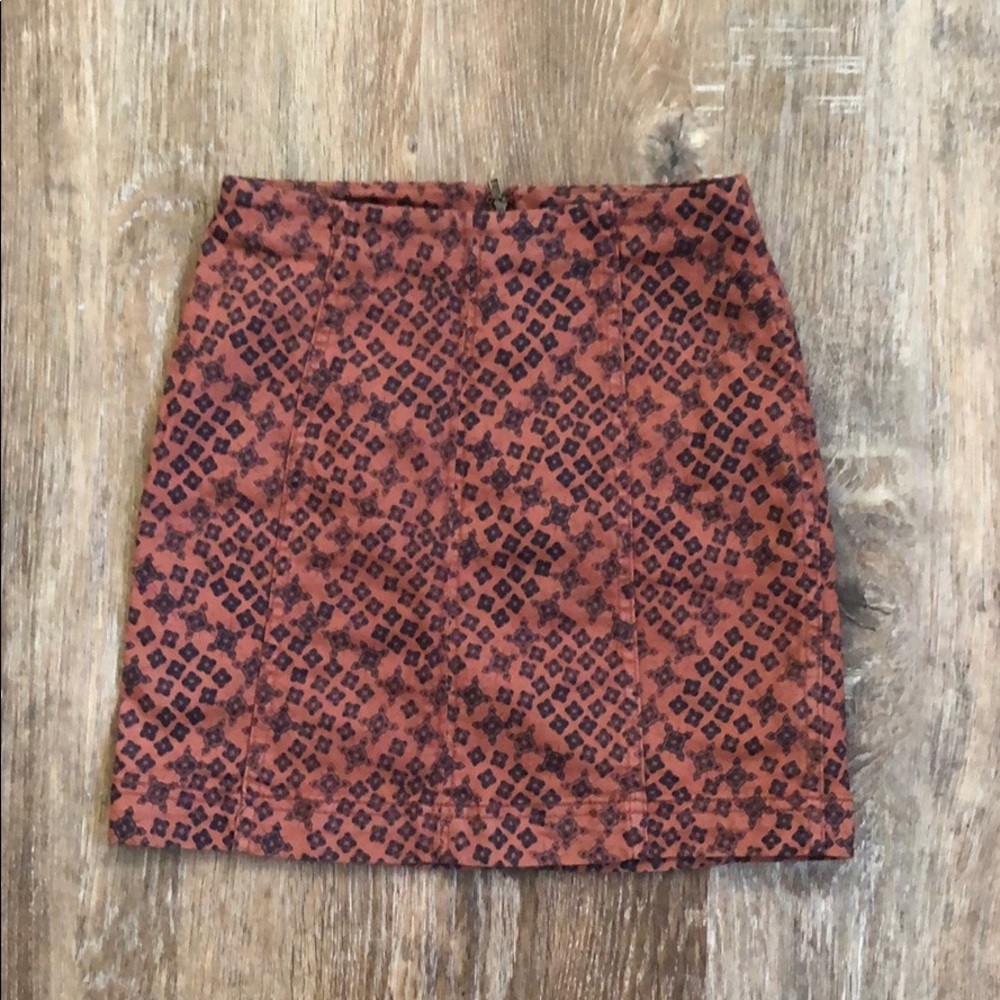Free People patterned denim skirt Size: 4